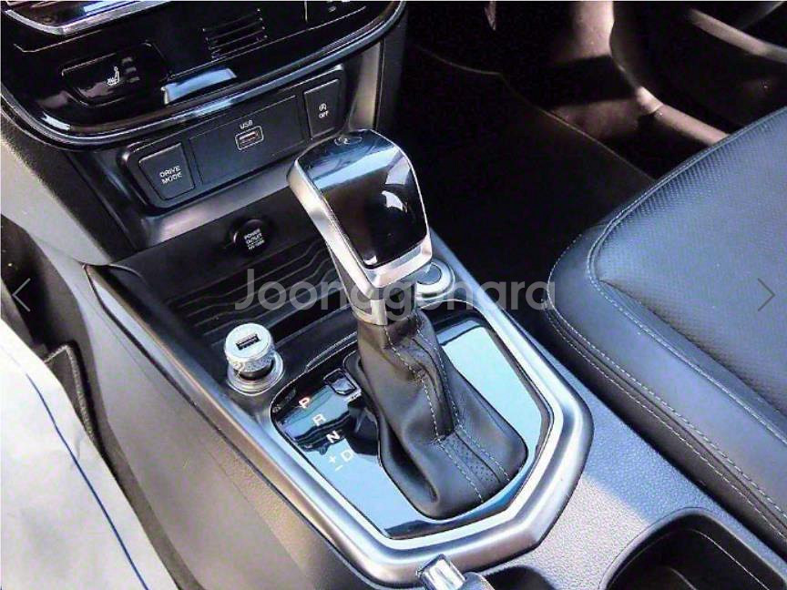 @20년식 베리 뉴 티볼리 1.5 가솔린 2WD V3--9