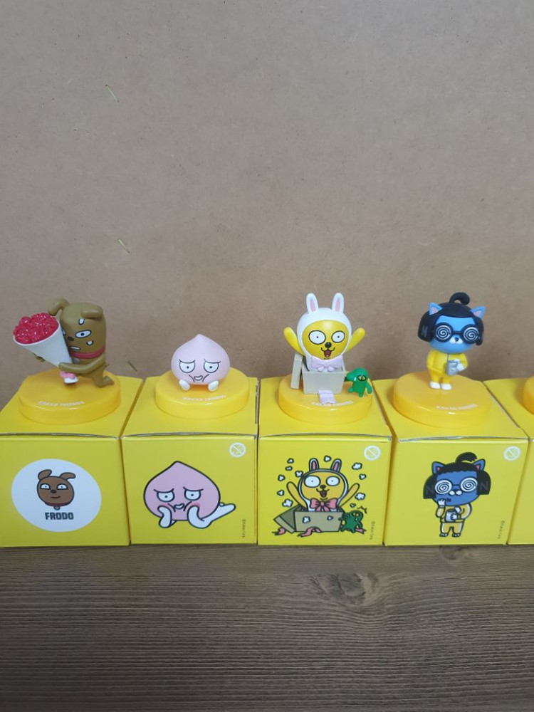 카카오프렌즈 미니 피규어 10종 일괄 판매 합니다--2
