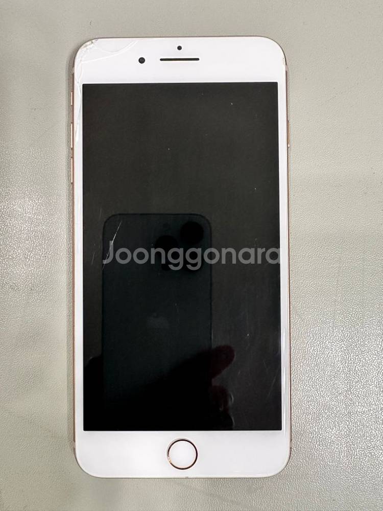 아이폰 8플러스 64g--1