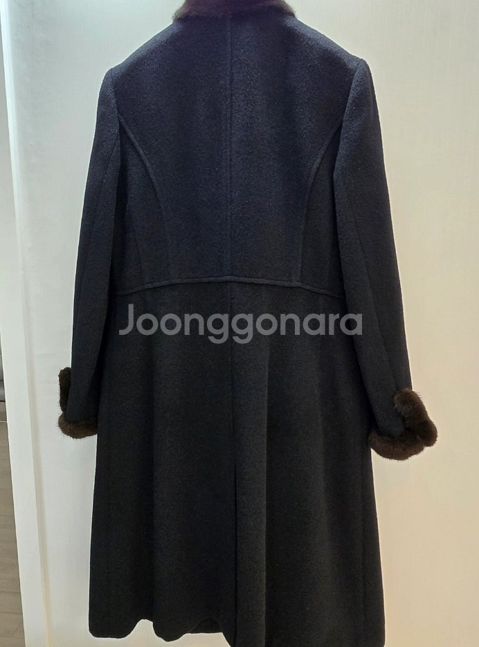 (정품) 프라다 여성 밍크퍼 캐시미어코트 급처--8