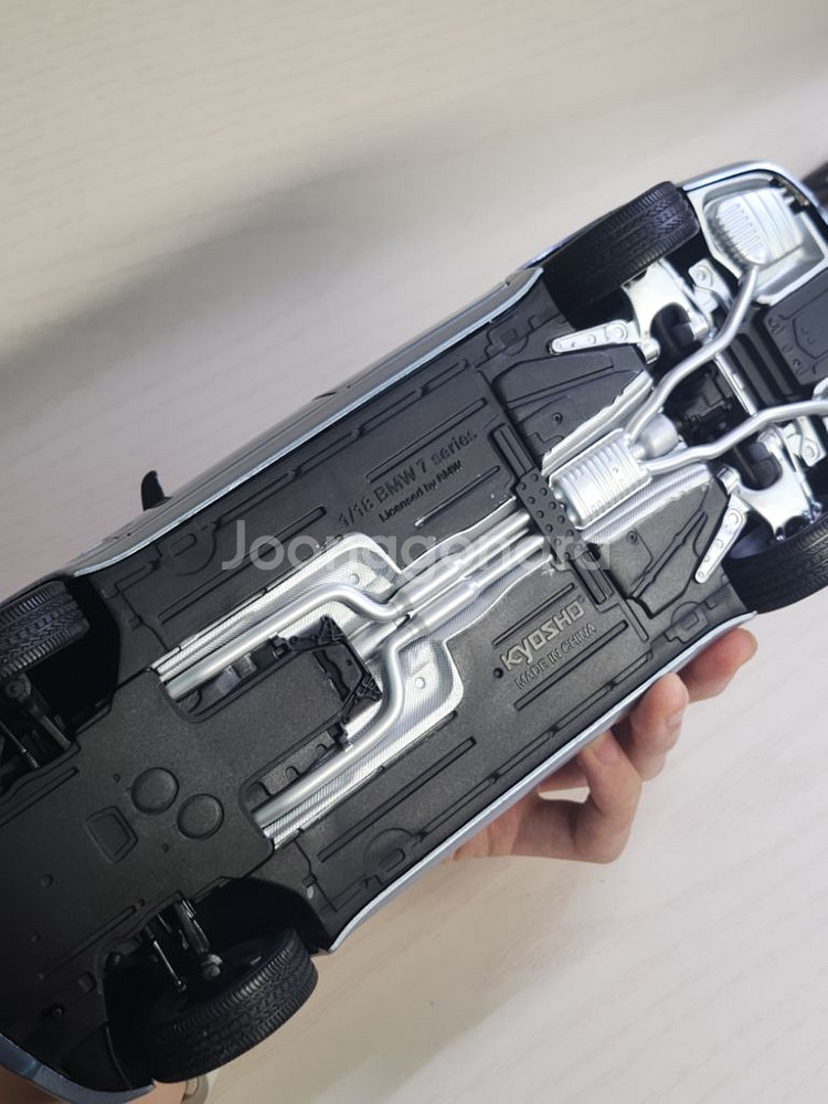 교쇼 1:18 BMW 7시리즈--9