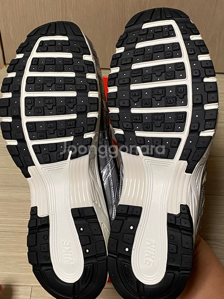 P-6000 메탈릭실버 290 새상품 P6000--6