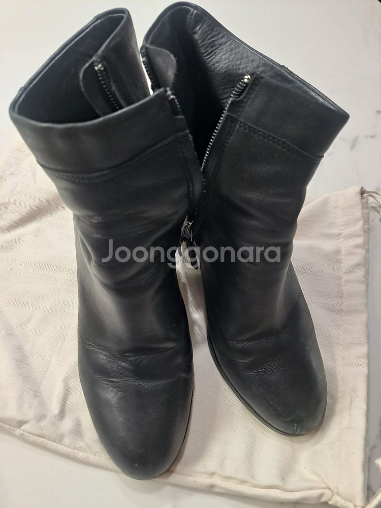 띠어리 가죽부츠--0