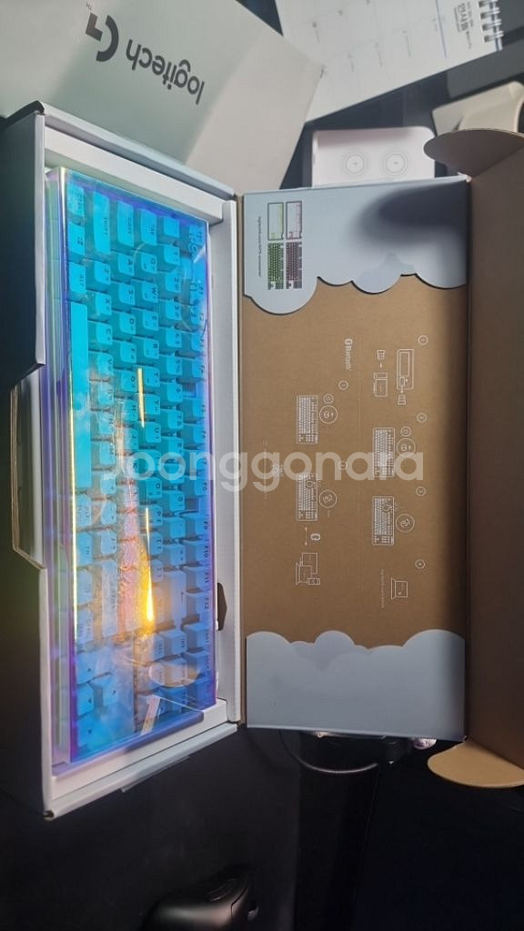 g715 로지텍 오로라 키보드+ 정품분홍키캡--5