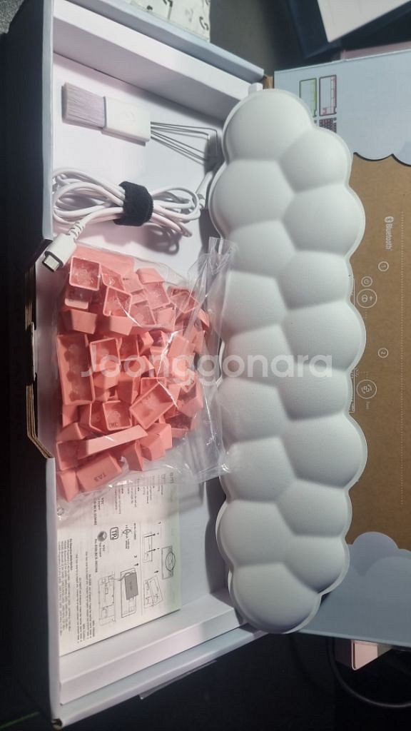 g715 로지텍 오로라 키보드+ 정품분홍키캡--4