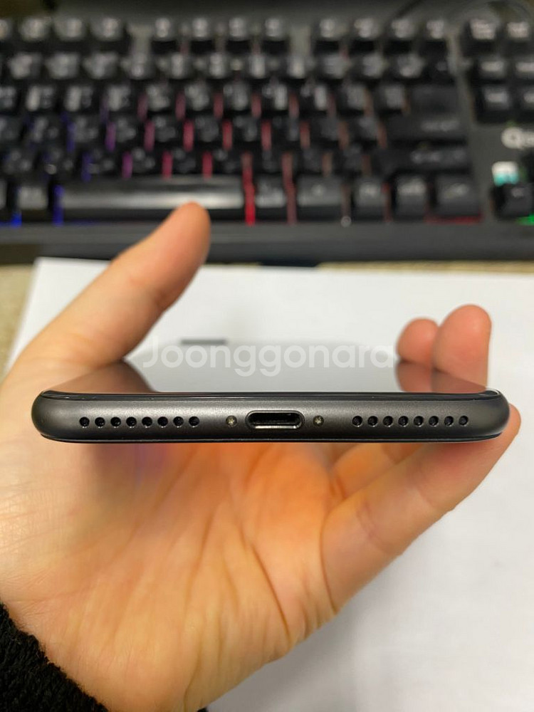 아이폰8플러스 스그 특SSS급 64GB 배터리100%--6