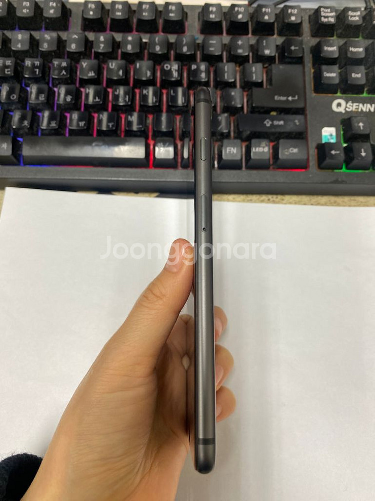 아이폰8플러스 스그 특SSS급 64GB 배터리100%--5