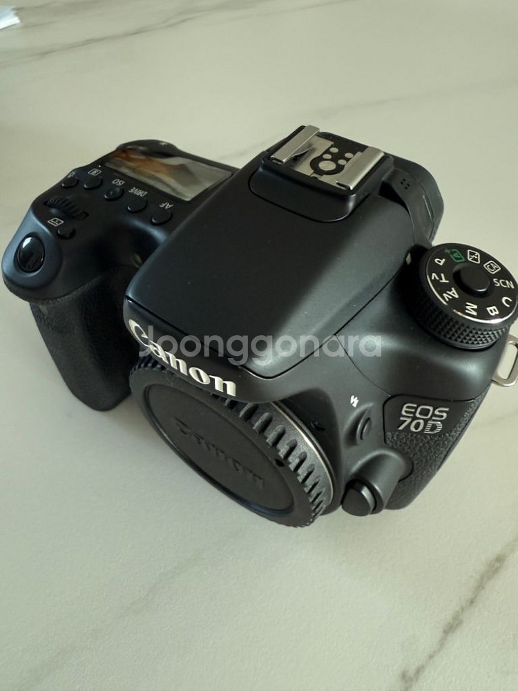 캐논 EOS 70D + 배터리 + SD카드 32GB팜!--2