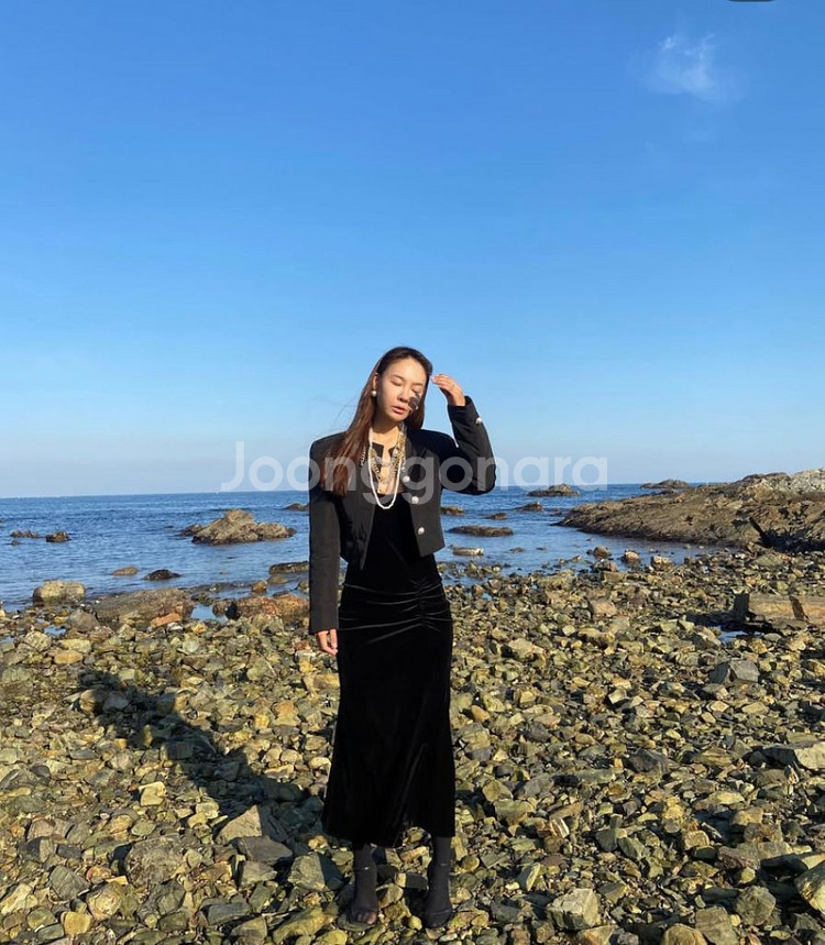 [새상품]유아부미 노카라 크롭 패딩 자켓(블랙S)--1