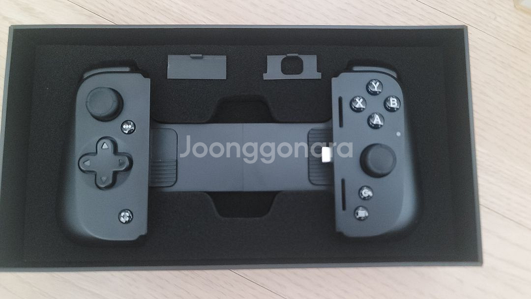 레이저 키시 v2 RAZER KISHI V2 단순개봉--1