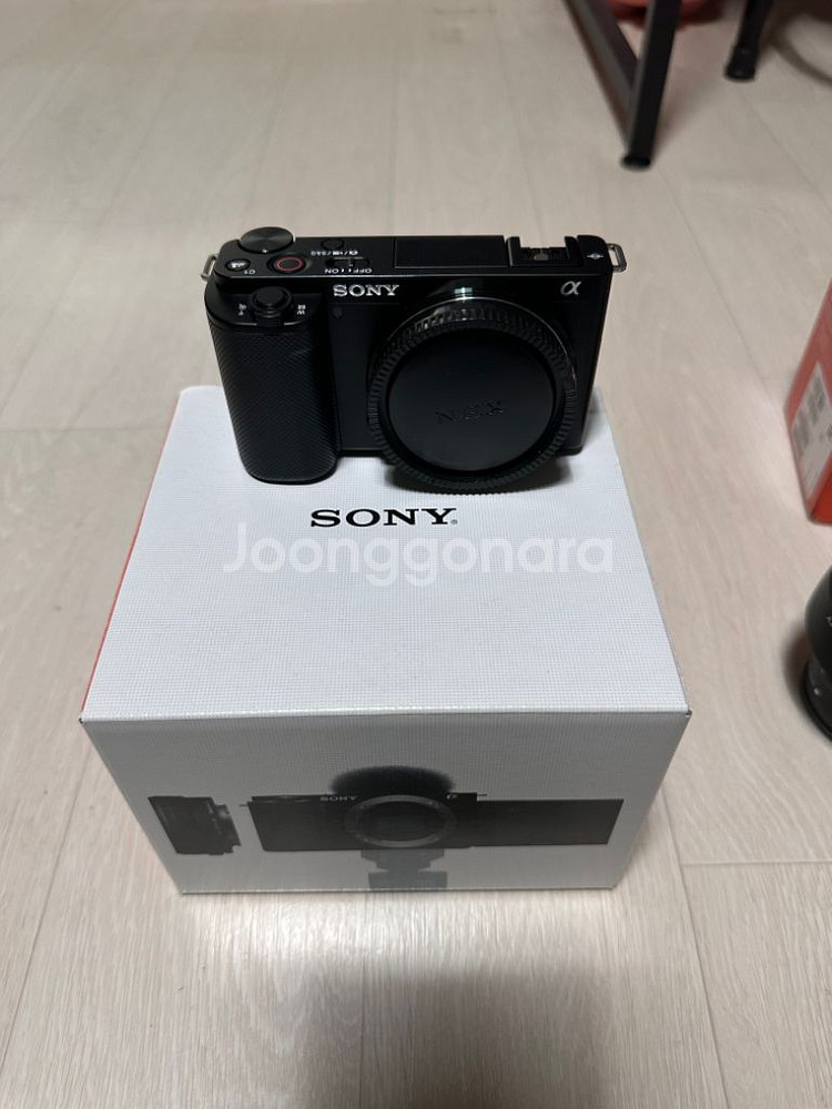 sony zv-e10--1