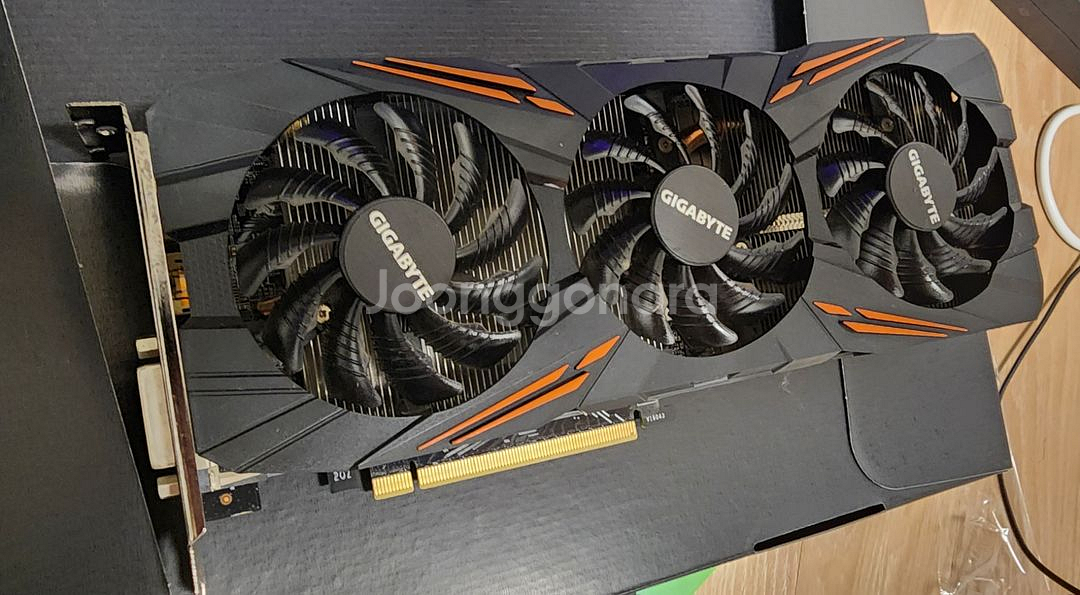 기가바이트 gtx1070 8g--6
