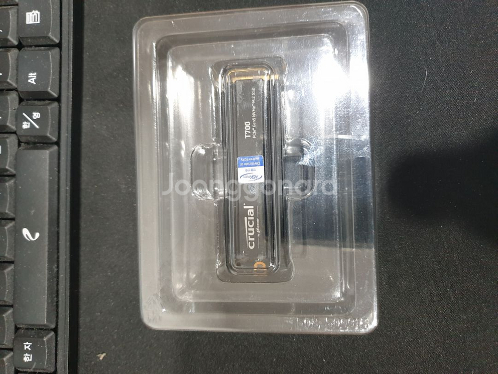 마이크론 크루셜 t700 4tb 히트싱크 거의새것 정품--2