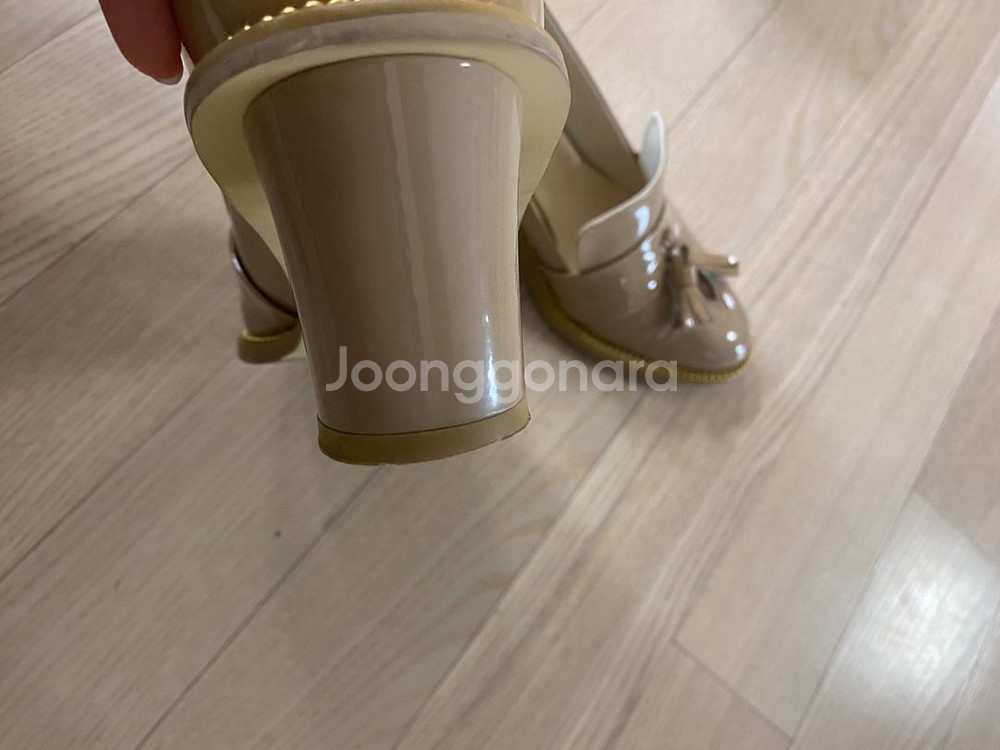 세라 에나멜 로퍼 베이지 235 6cm--2