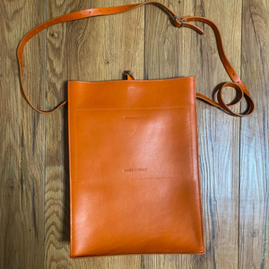 아워레가시 서브 토트백