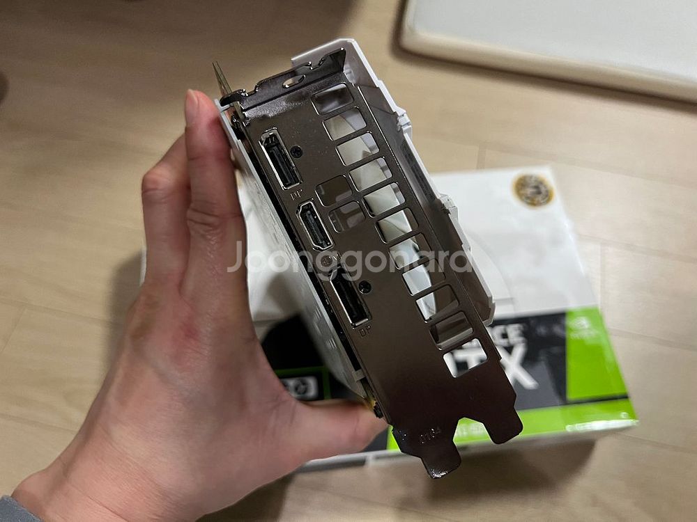 갤럭시 GFORCE RTX 2060 SUPER 팝니다--2