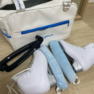 시티런 피겨화 235