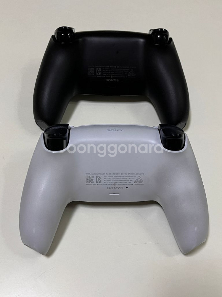 PS5 슬림 풀박스 + 정품 거치대 등 일괄급처--7