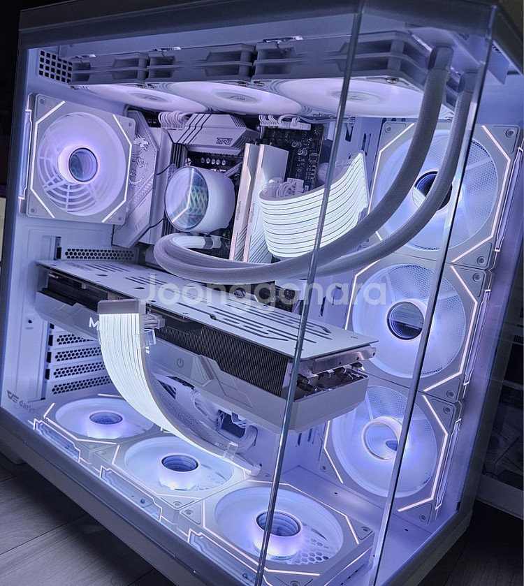 라이젠7 9800X3D RTX5080 올화이트PC--0