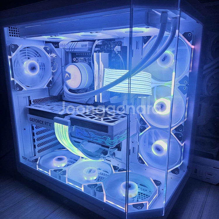 9800X3D RTX5080 본체팝니다--1