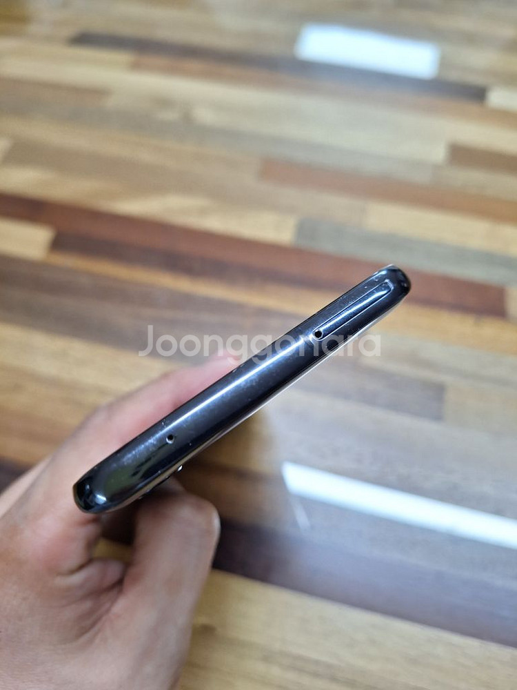 갤럭시 A90 128기가 팝니다.--9