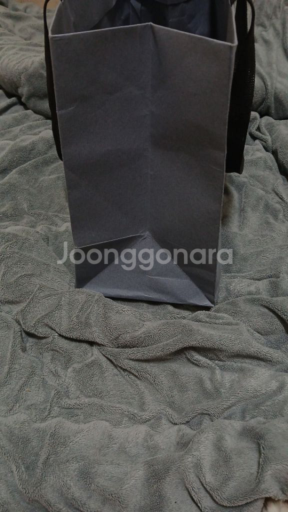 톰브라운 정품 쇼핑백+끈+교환권--2