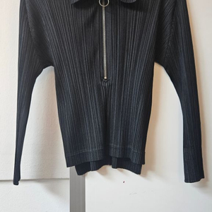 플리츠 플리즈 블라우스