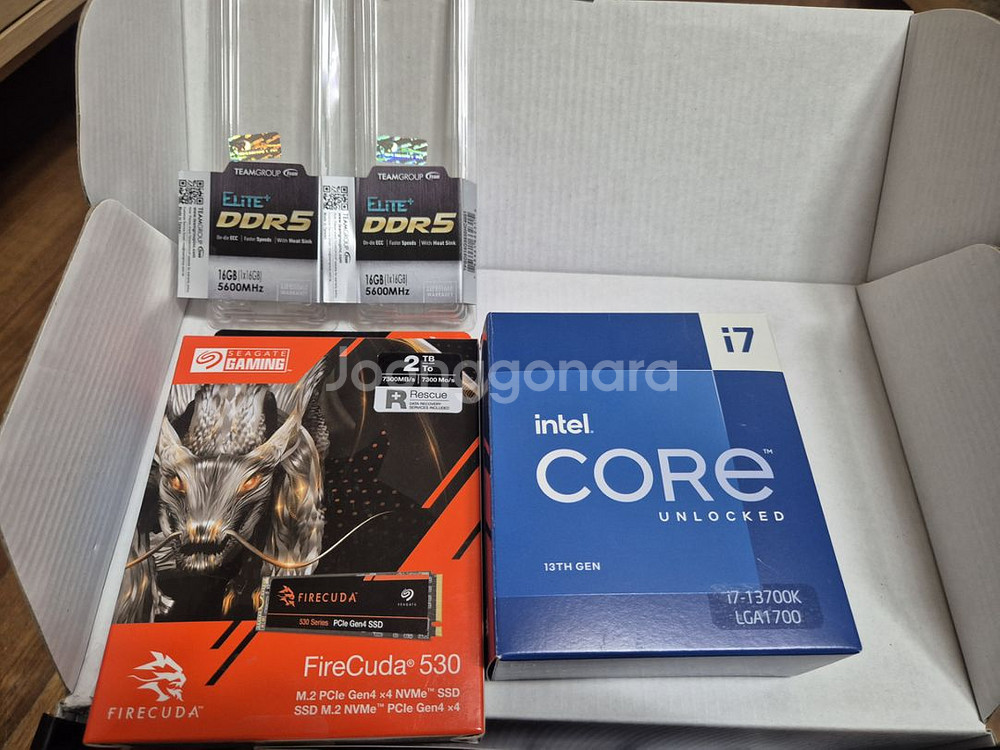RTX 4070 + i7 13700k 본체 200판매--6