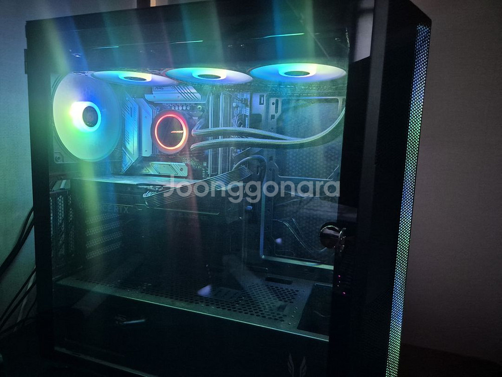 RTX 4070 + i7 13700k 본체 200판매--9