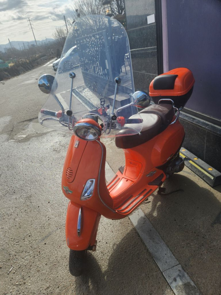 베스파 lxv 10년식 팝니다 이미지