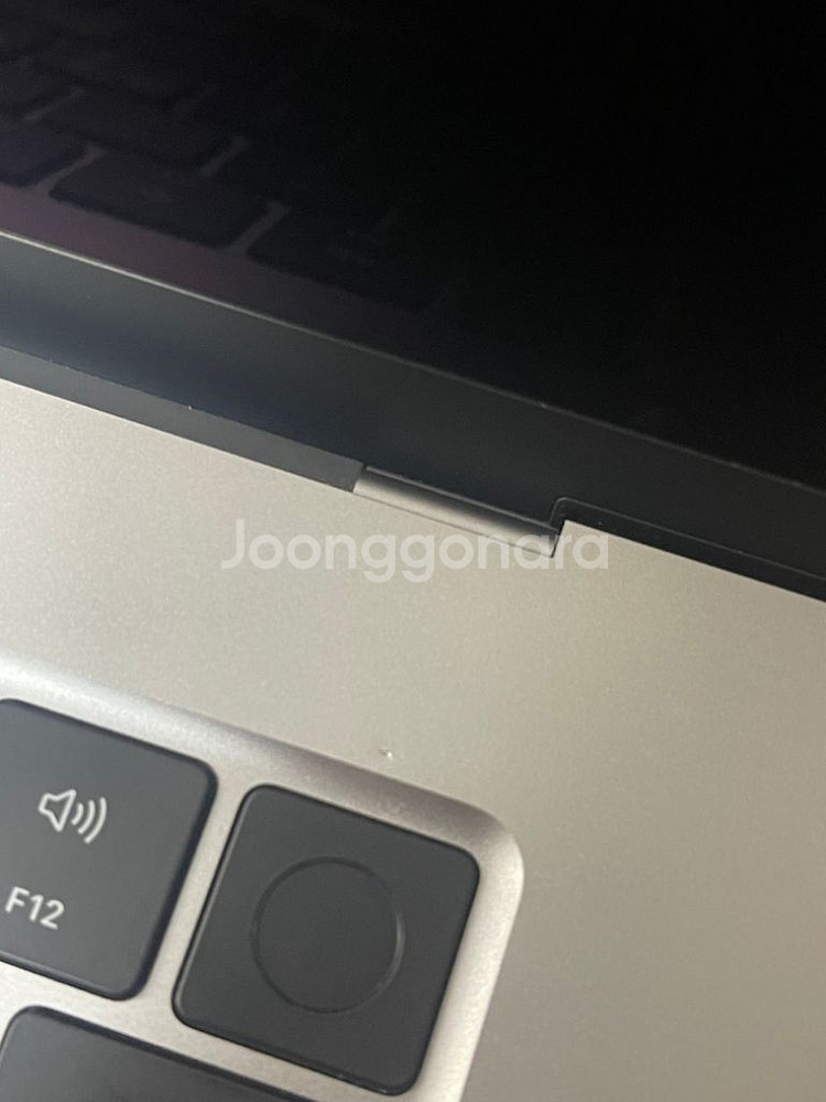 맥북에어 15 M3 8gb 256gb MRYM3KH/A--2