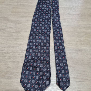 지방시 정품 부클로고 패턴 넥타이