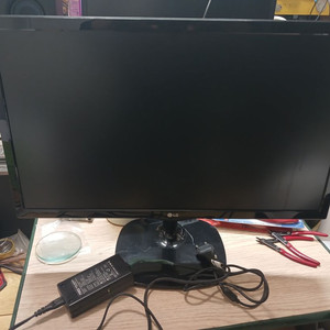 LG 24인치 LED 모니터