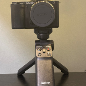 ZV-E10+슈팅그립+기본 번들 렌즈 + F1.8 50