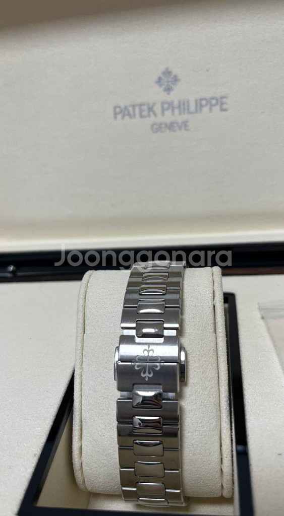 파텍필립 5811/1G-001 화이트 골드 청판--3