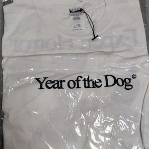 도버스트리트마켓 year of the dog 티셔츠