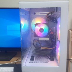 게이밍 컴퓨터 RTX4060새제품 택배or서울 경기