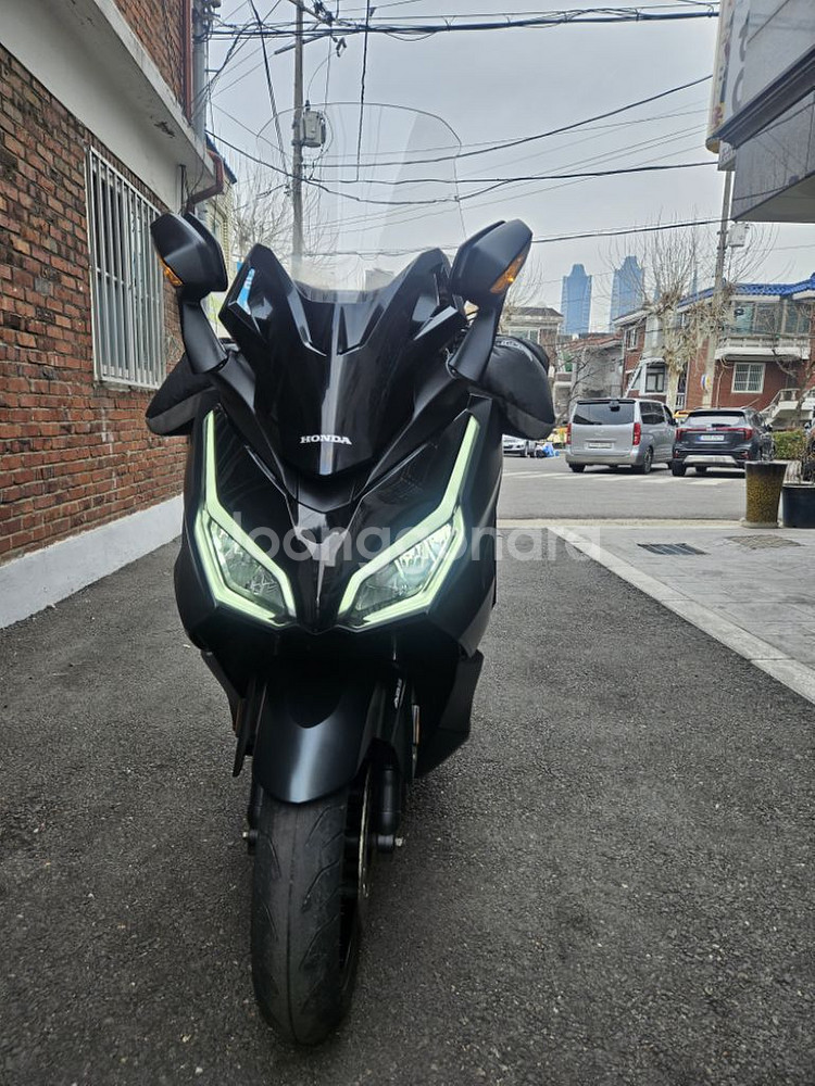 23년식 24년02월출고 포르자350--1