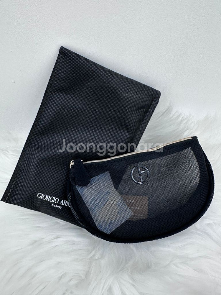아르마니 메쉬 파우치 새상품 (포장)--0