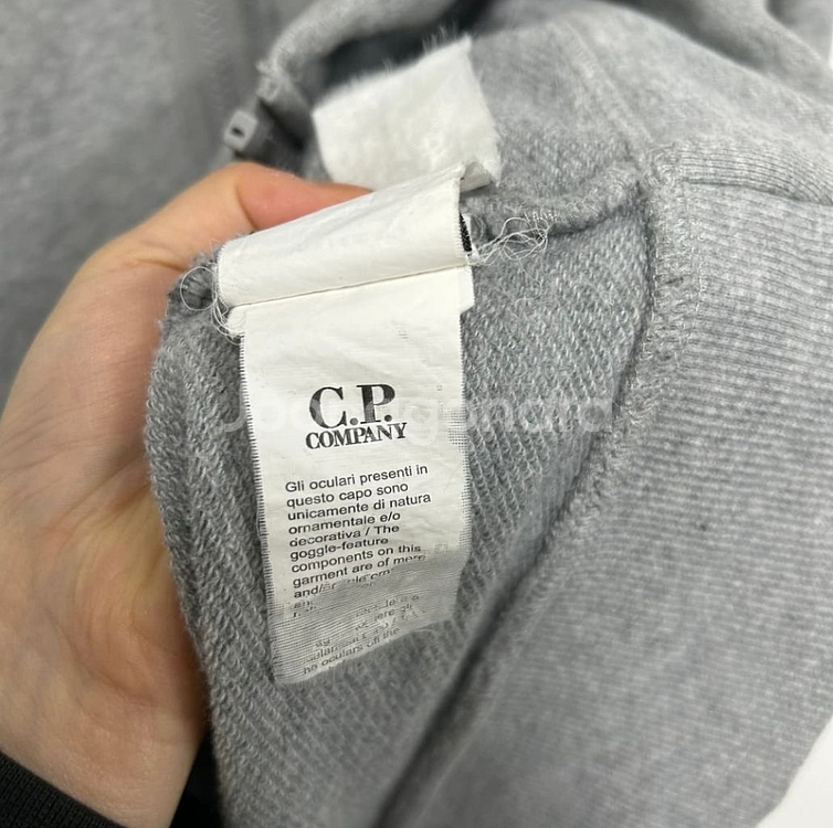 cp컴퍼니 후드집업 3xl--4