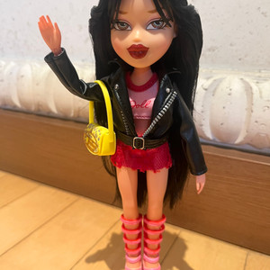 Bratz 브랏츠 2025 신상 Goin Out 인형