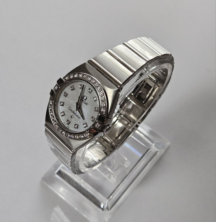 오메가 컨스틸레이션 여성용 다이아몬드 메탈 시계/SWI 이미지