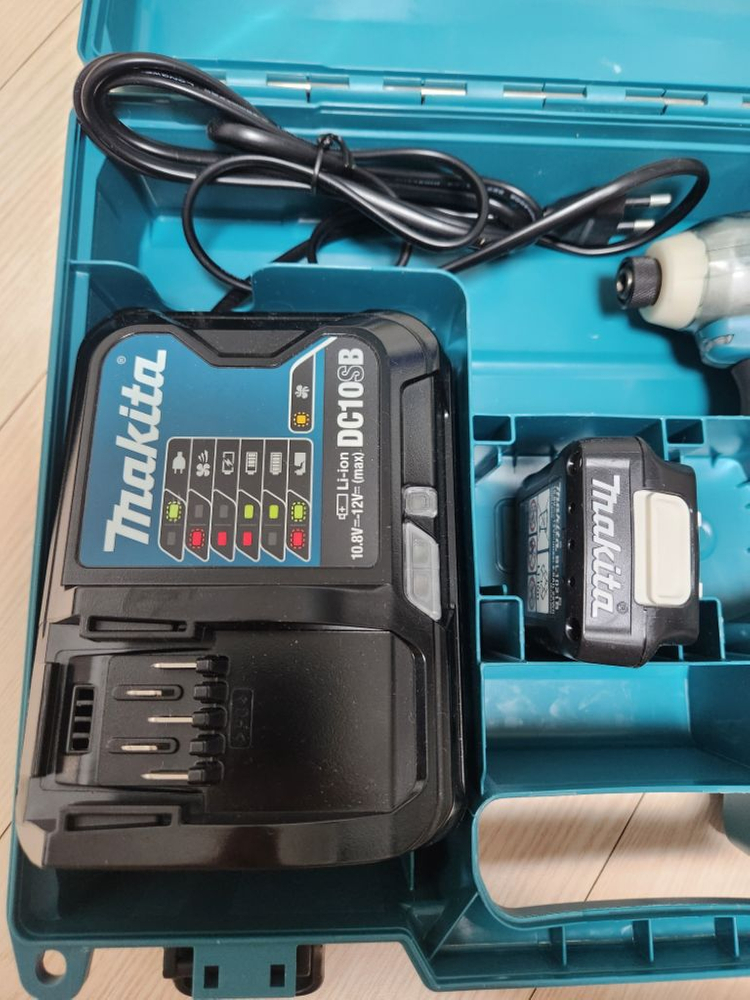 마끼다 임팩드릴(S급) 거의사용안함--5