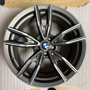 BMW 792M 19인치 전륜 휠 1개 팝니다