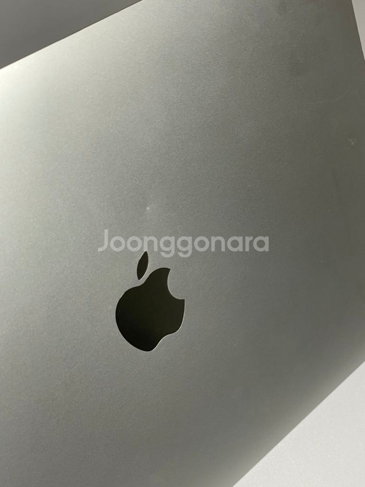 2020 맥북에어 i3 8GB--4