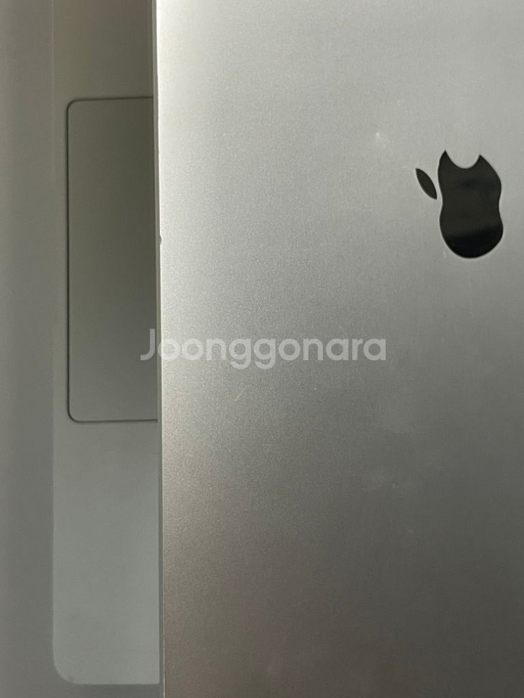 2020 맥북에어 i3 8GB--5