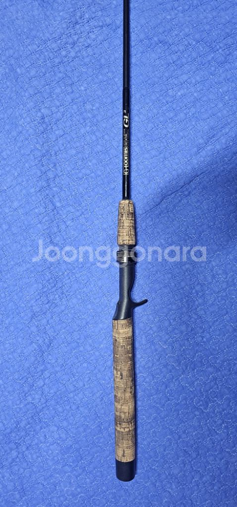 지루미스 CR722 GL3 M 낚시대 팝니다.--1