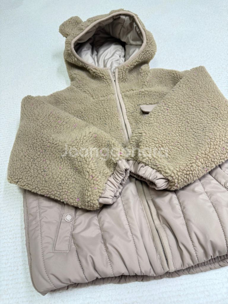 미착용) 아프리콧스튜디오 마스터콧 아우터 110--2