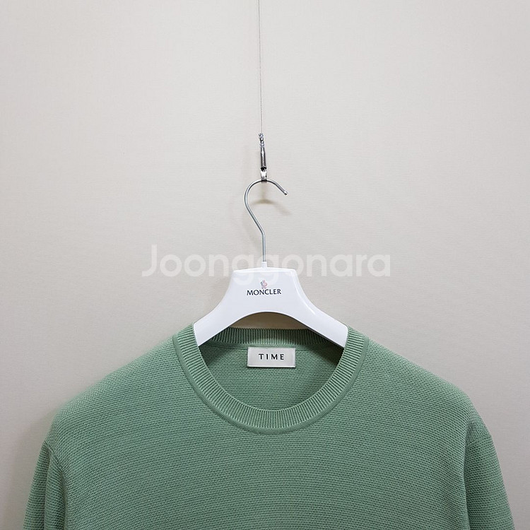 한섬 타임옴므 22FW 라운드넥 니트 105사이즈--1