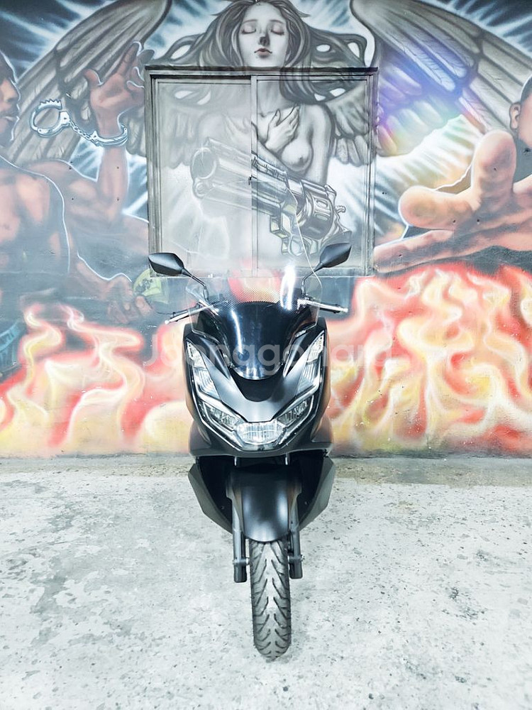 PCX125/21년식/무광블랙/67980KM/스쿠터/--1